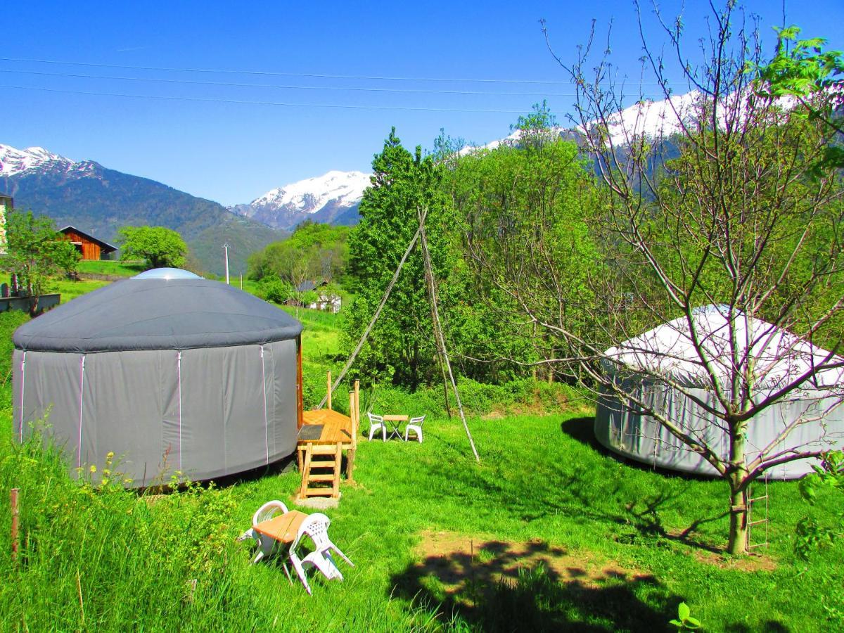 Maurienne Outdoor - Nuit Insolite En Yourte En Savoie Saint-Georges-Des-Hurtieres Экстерьер фото